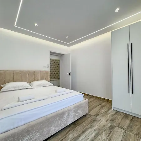 Todi 2 Luxury Saranda